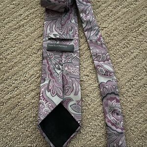 PERRY ELLIS PURPLE PAISLEY TIE